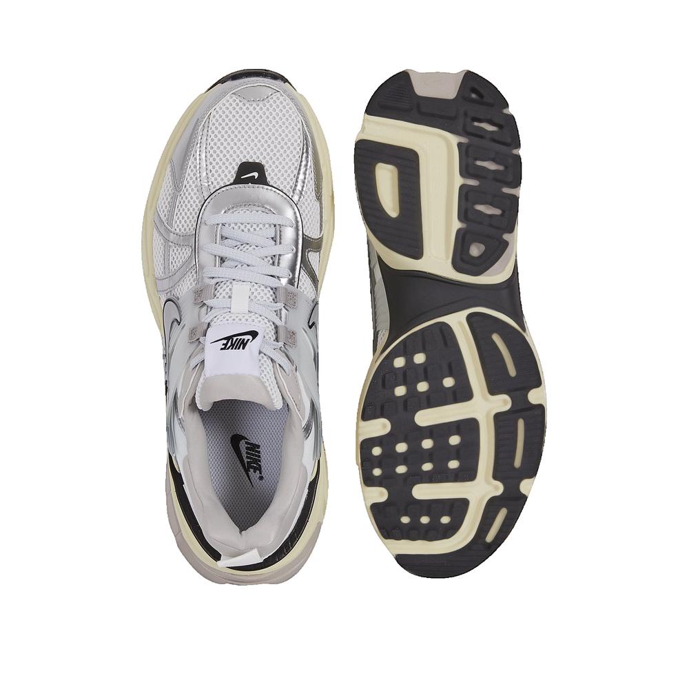 Sneakers Nike V2K Run