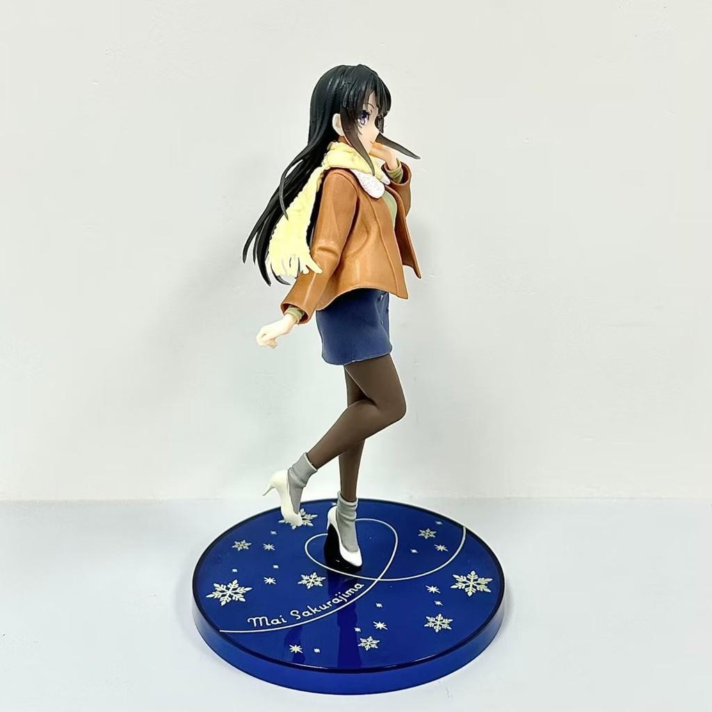 Beautifully Crafted Mai Sakurajima Figurine In Cozy Winter Outfit Great For Decoration