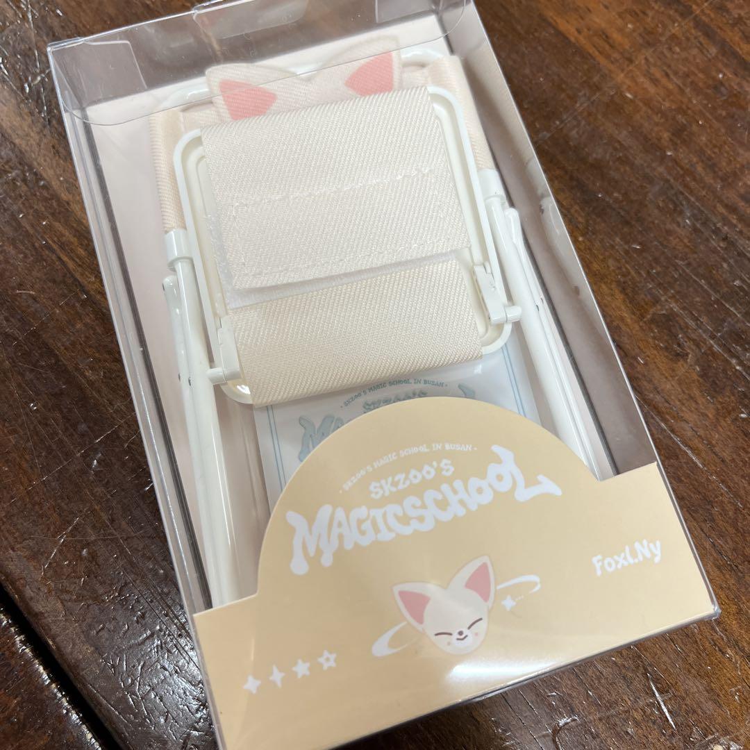 

[Б/У] skzoo 10см Стул ФокслНю Айен