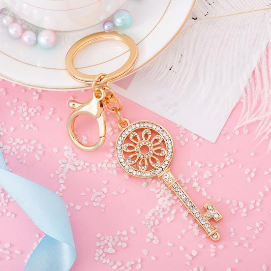 Keychain Pendant 3D Retro Key Shape Sparkling Rhinestones Inlaid Key Chain with Lobster Clasp Key Ring Bags Accessories