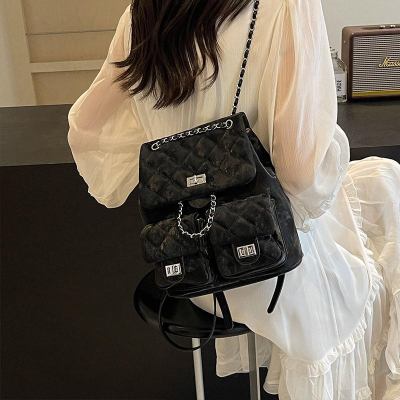 2025 Female Student Commuter Backpack Small Fresh Wind Bag Korean Mini Chain Lightweight Female Backpack