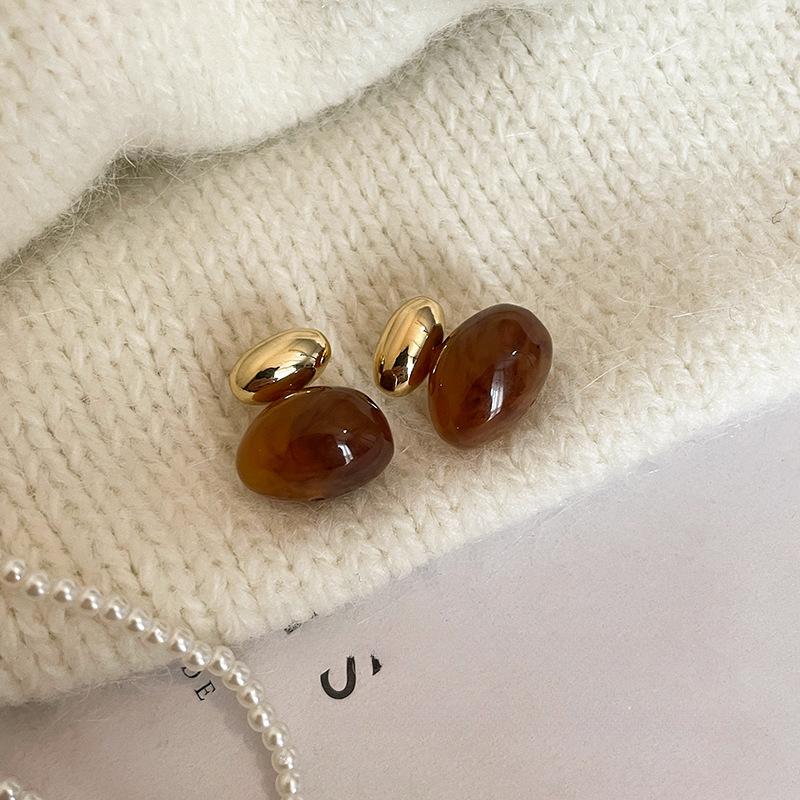Vintage Oval Earrings for Women,Exquisite and Elegant Pierced Ear Studs for Ladies,Perfect Gift for Her