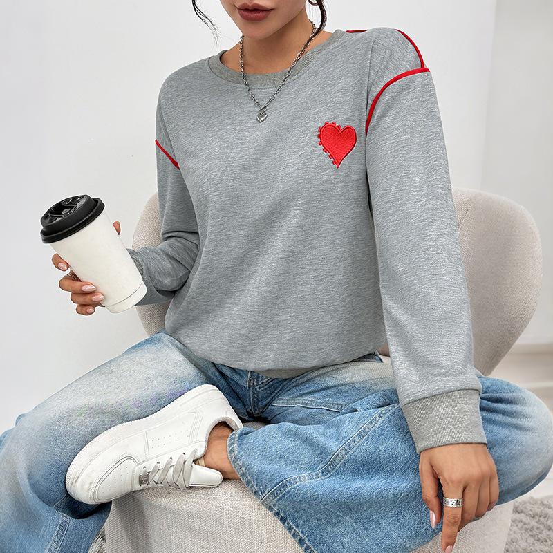 2026 Fall/Winter Women's Loose Pullover Sweatshirt with Heart Embroidery