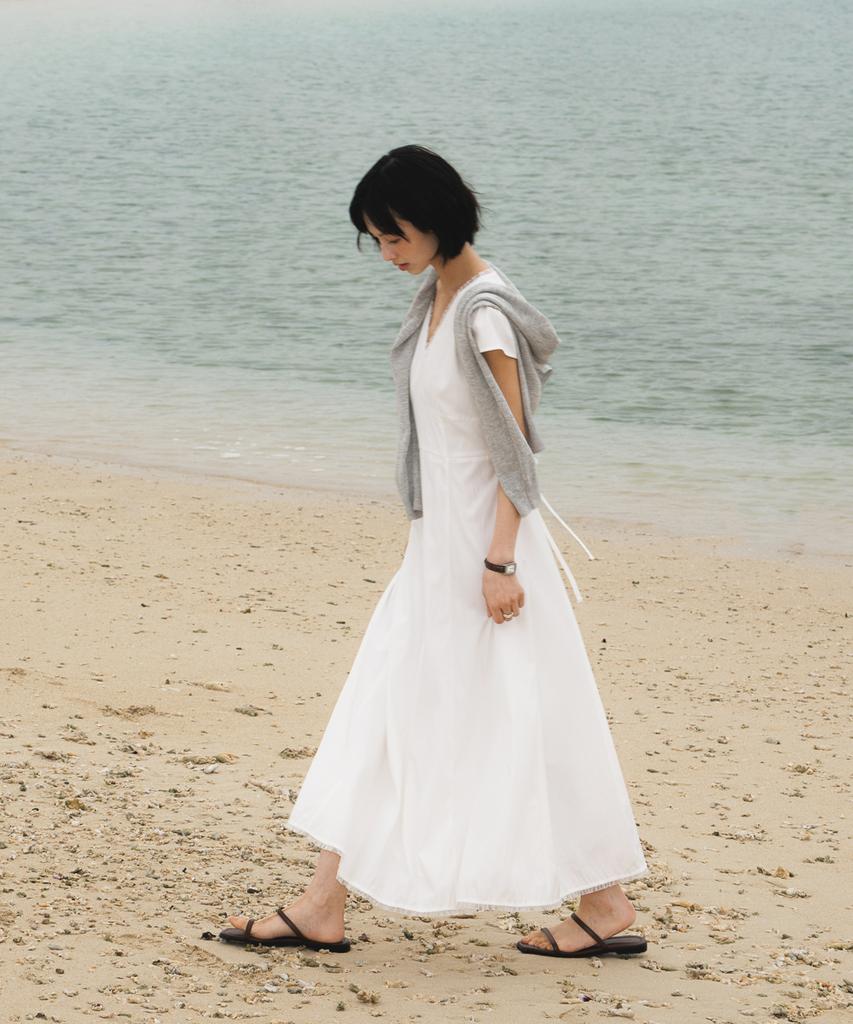 DEHEVE V-Neck Flare Dress [Ivory]