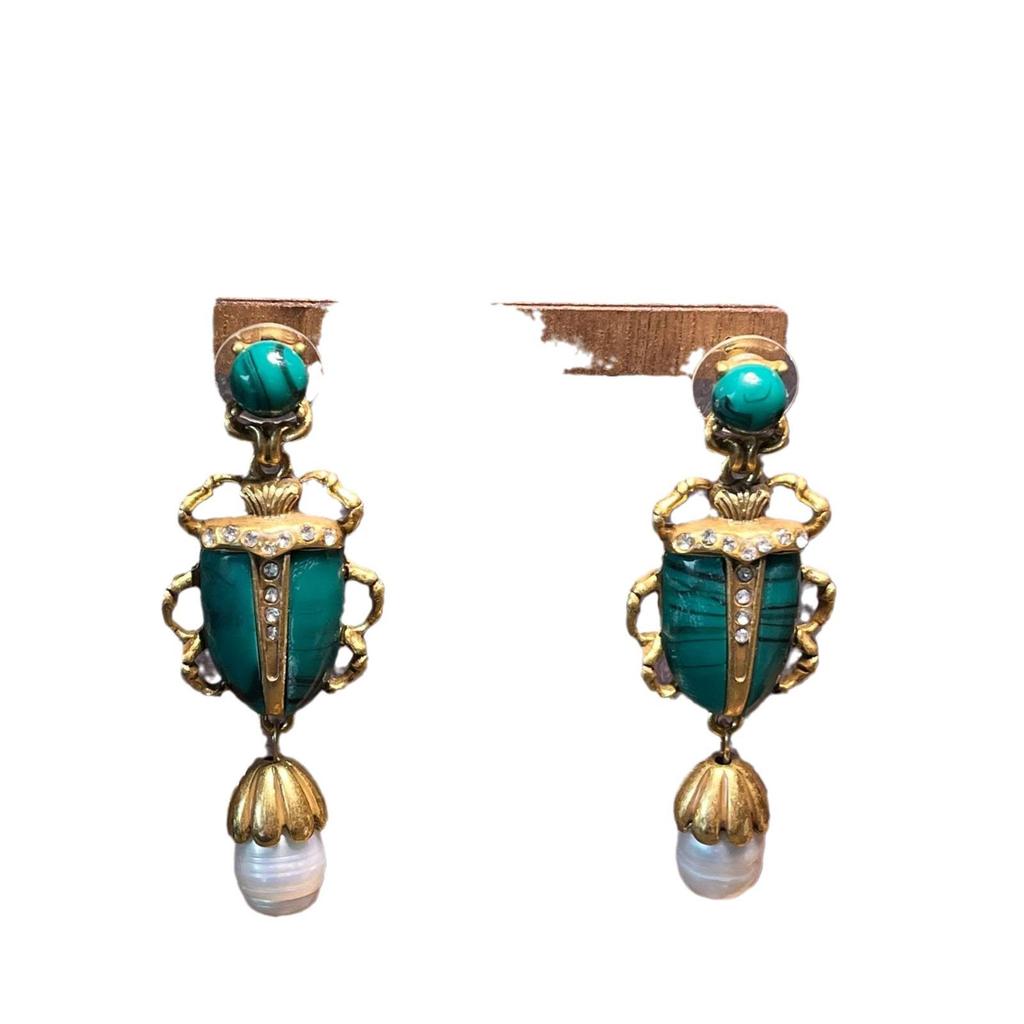 Used High-End Vintage Retro Dangle Earrings with Electroplated Freshwater Pearls - Unique Niche Design.