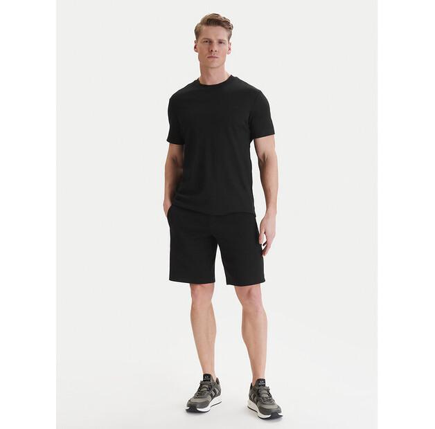 Шорты Armani Exchange XM000372
