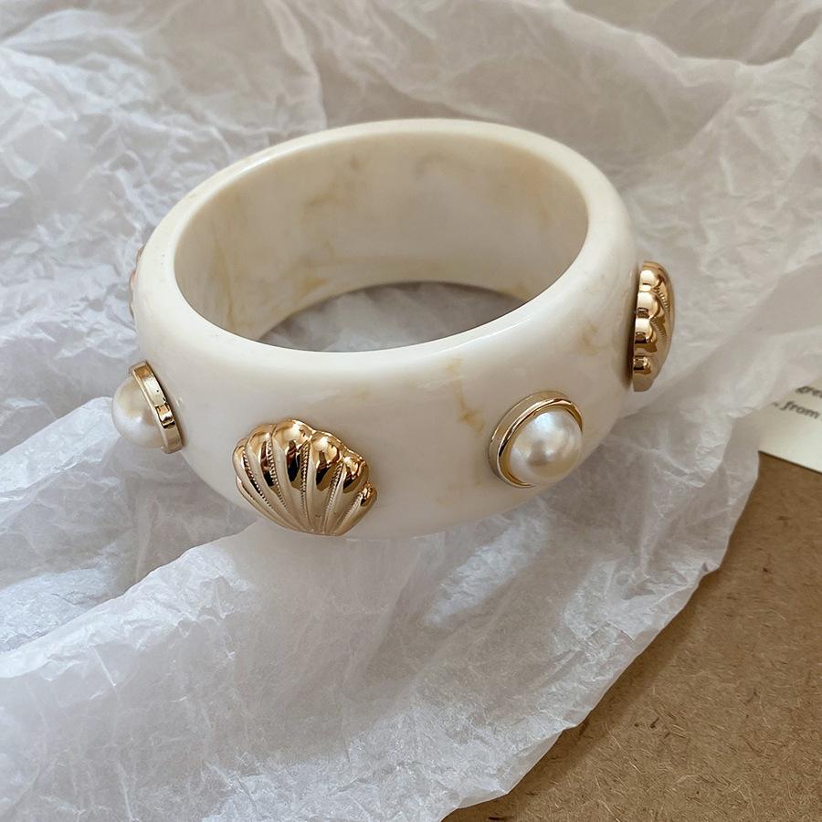 European and American blue smudged acrylic bracelet niche retro exaggerated bracelet personality fashion design sense jewelry