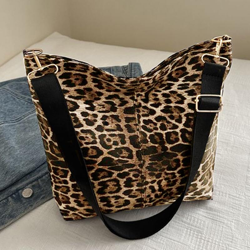 Neutral Square Bag, Suitable for Both Men and Women, Tote Bag Style, Great for Travel and Photo Shoots, Leopard Print Design.