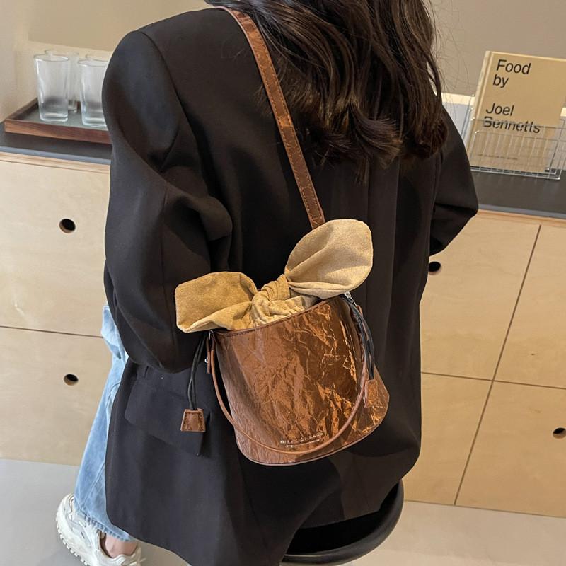 IELGY Korean Fashion Handbag, Retro Contrasting Color Bucket Bag, Shoulder Messenger Bag