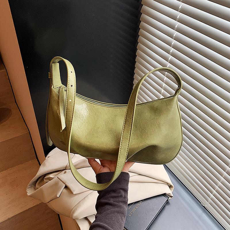 Today's popular large-capacity dumpling bag women's new fashionable simple and versatile shoulder messenger bag