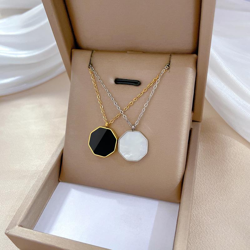 Hexagonal Shell Minimalist Furnace Real Gold Necklace Female Collarbone Chain Accessories