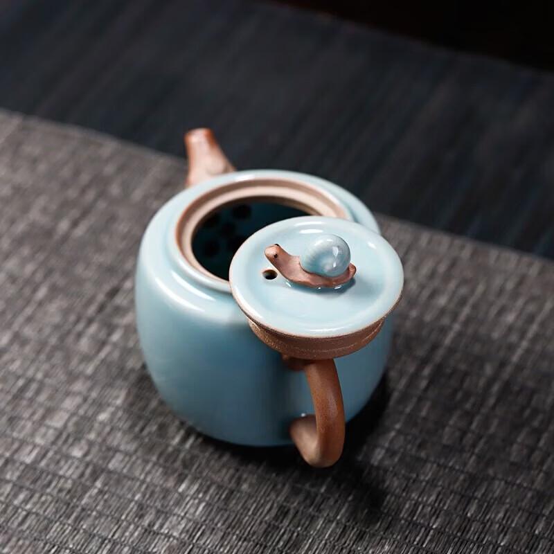 Bafang Li Slow Dance Life 8-Piece Ceramic Tea Set