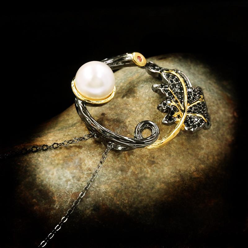 Niche Pearl Pendant Drape Necklace Female Long Black Gold Freshwater Design Two-Color Necklace Versatile Copper