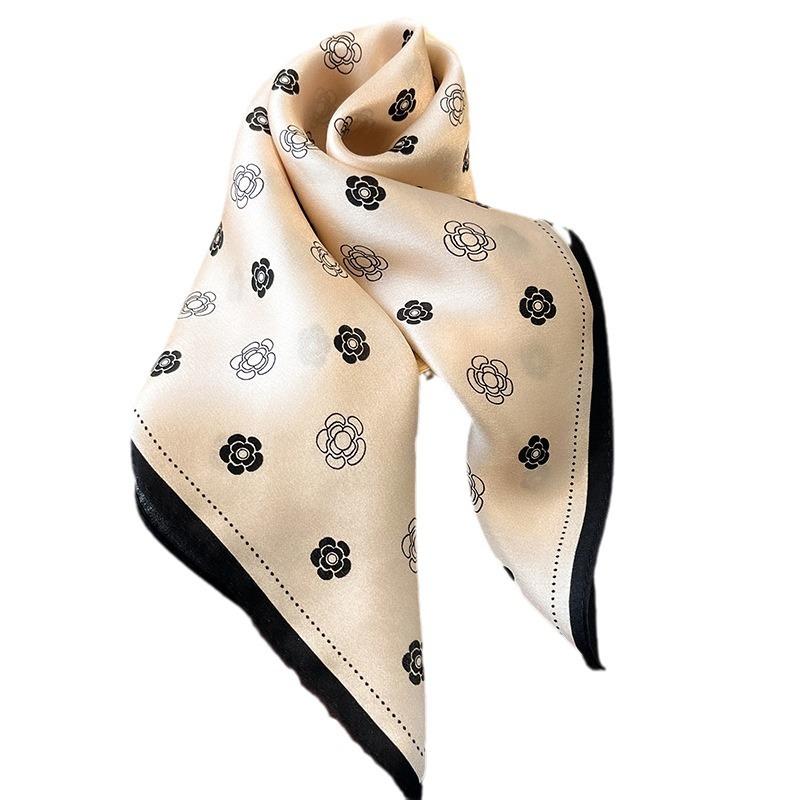 Simple small flower silk silk scarf women's spring fashion high-end mulberry silk scarf 11 plain crepe satin tied bag small silk scarf