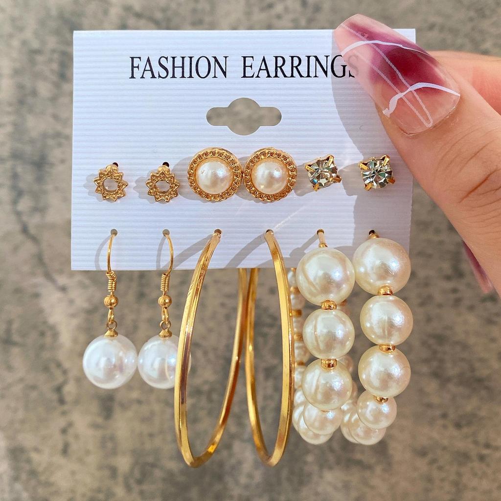 Hot-selling Retro Exaggerated Women's Peach Heart Stud Earrings Twist Twisted Pearl Earrings 11-piece Set of Earrings