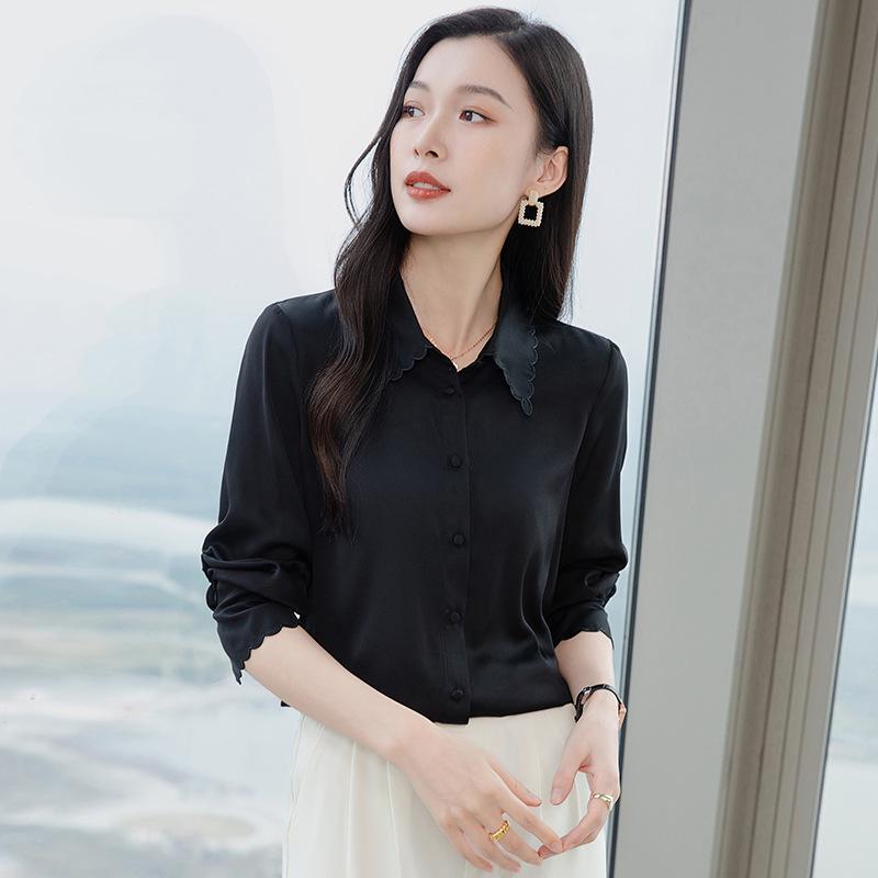 

Женская шелковая рубашка с волнообразным лацканом на весну 2025 года - Однотонный дизайн A3632 L