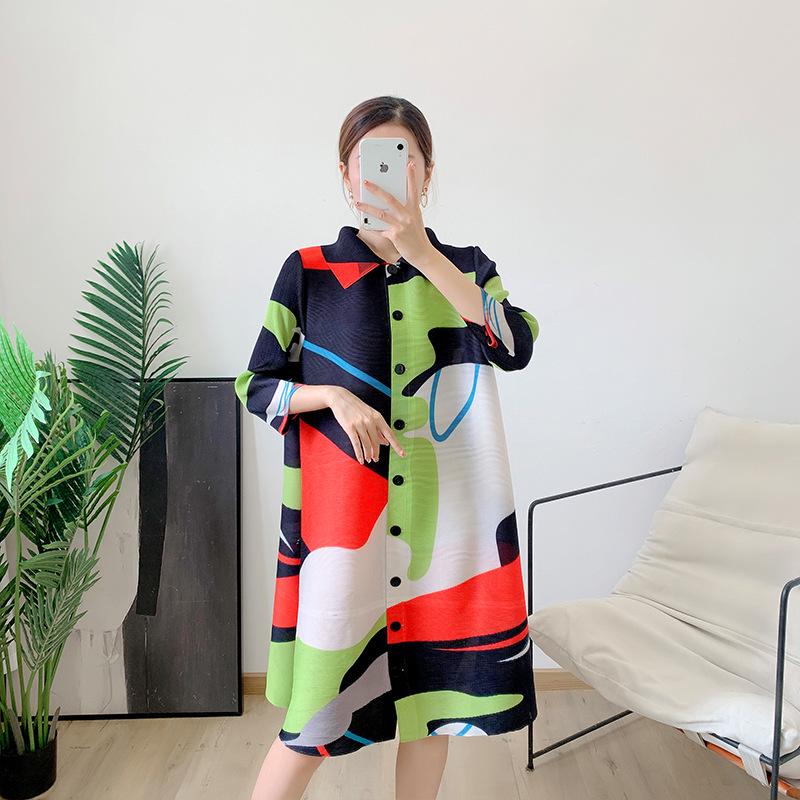 Plus Size Mid-Length Lapel Cardigan - Autumn Style, Belly Concealing, Pleated Design, Printed Pattern