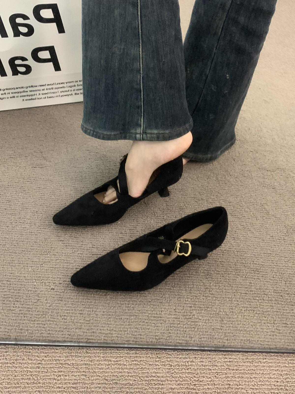 

Premium red thin heel Mary Jane shoes women s 2025 autumn and winter suede temperament medium heel pointed commuter evening shoes 39 чорний