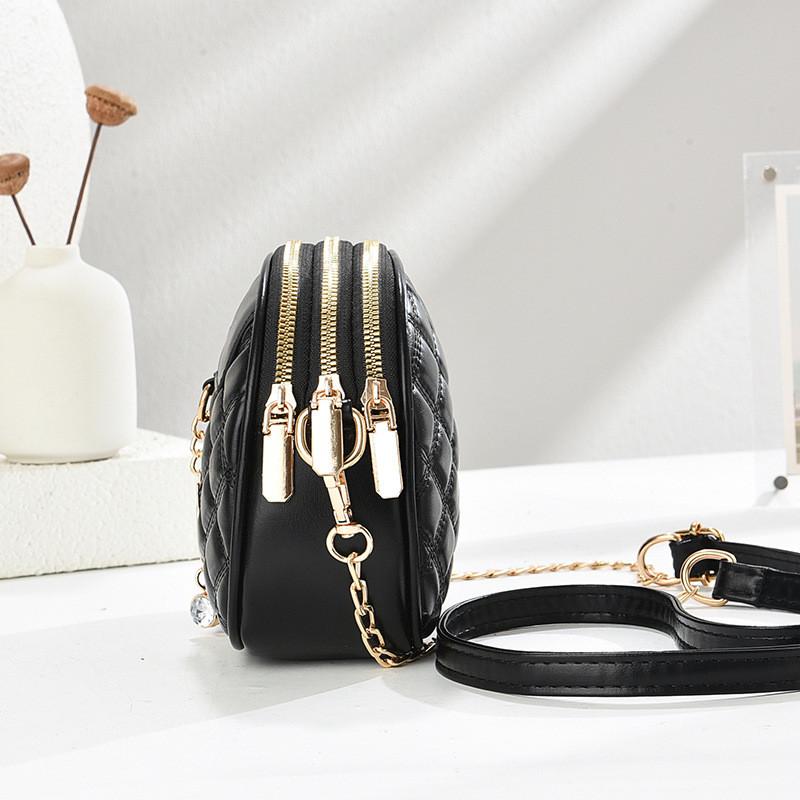 IELGY Ladies Messenger Bag Diamond Chain All-Match One-Shoulder Small Round Bag