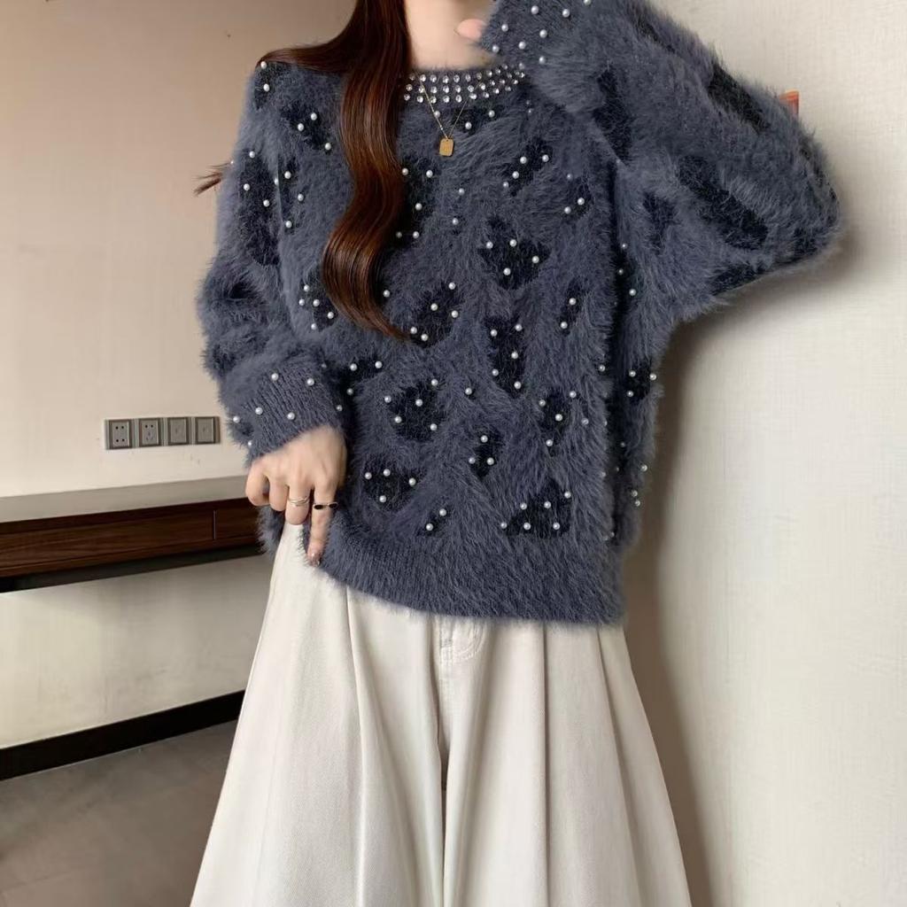 Autumn Winter Women's Mink Fleece Sweater Beaded Color Block Crew Neck Pullover Sweater Soft Warm Knit Top