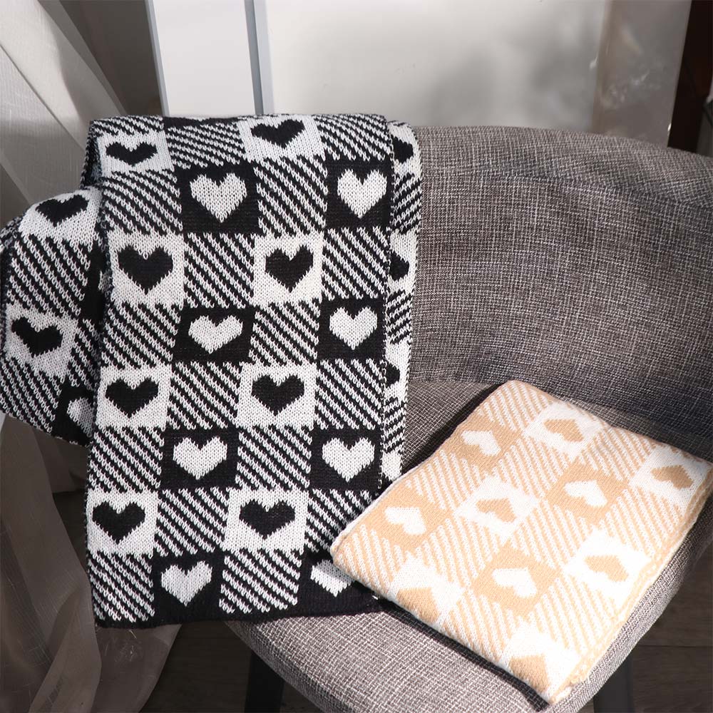 Thickened Y2K Checkered Scarf Korean Style Winter Cashmere Shawl Elegant Plaid Heart Scarf Unisex