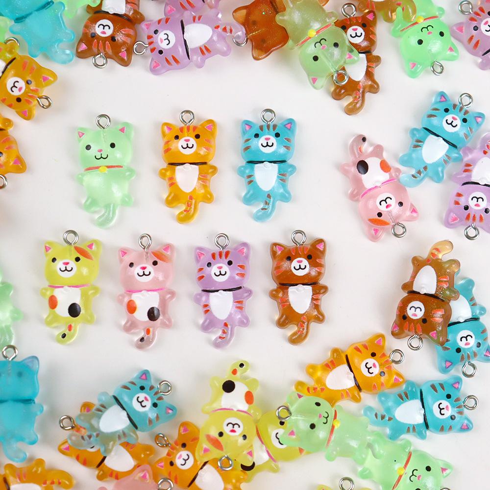 DW85 10pcs Mixed Cartoon Cute Cat Charms 3D Luminous Resin Animal Pendants For DIY Bracelet Necklace Jewelry Making Accessory