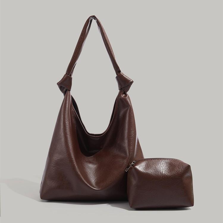 

Bag Women s 2025 New Tote Bag Retro Underarm Bag Niche Commuter Mother and Child Bag Large Capacity Portable Shoulder Bag