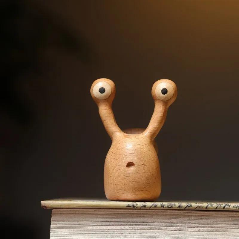 Beech Snail Massager Creative Point Point Nose Scraping Meridian Massage Wood Cute Snail Massager Simple Household Accessories