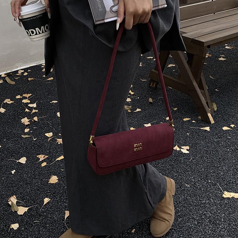 

Premium sense underarm bag women s 2025 new popular underarm bag autumn and winter commuter shoulder women s bag retro messenger bag бордовый