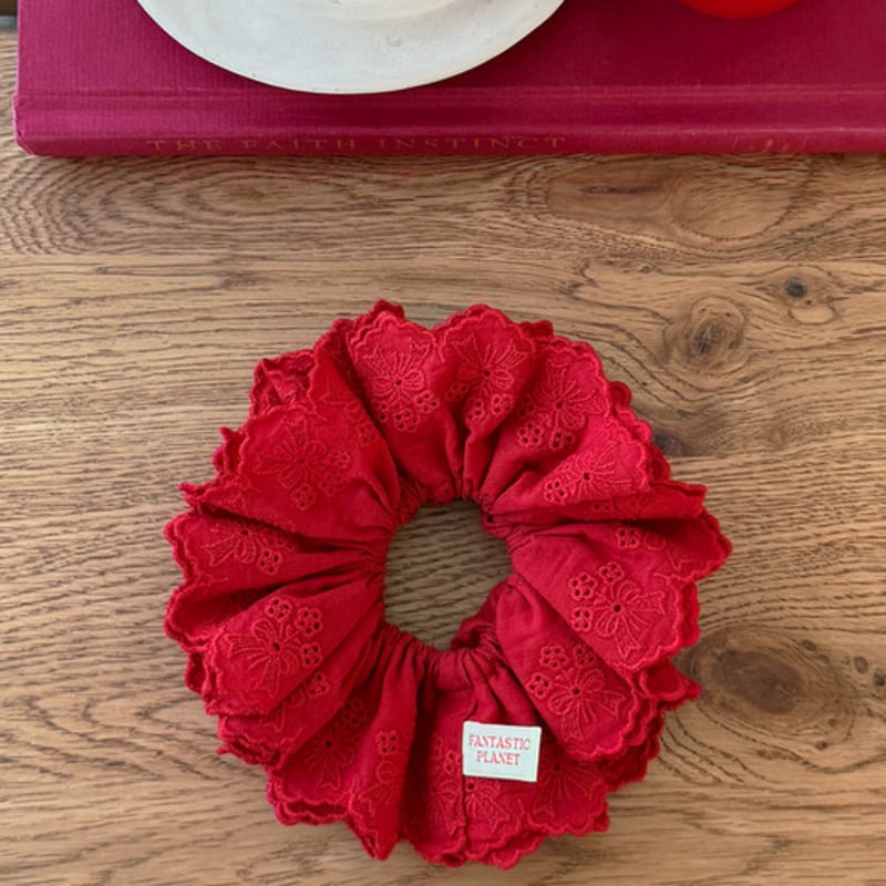 FANTASTIC PLANET Double Lace Scrunchie (RED)