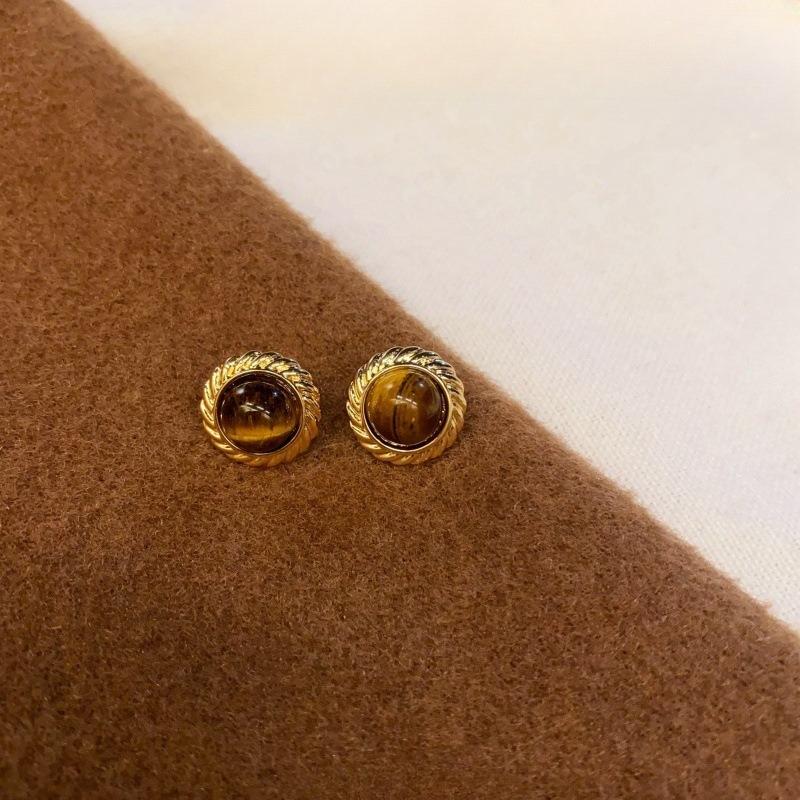 Compact and Exquisite Round Earrings for Women, Suitable for Autumn and Winter, Retro-style Earrings, New Model, High-end Style Jewelry