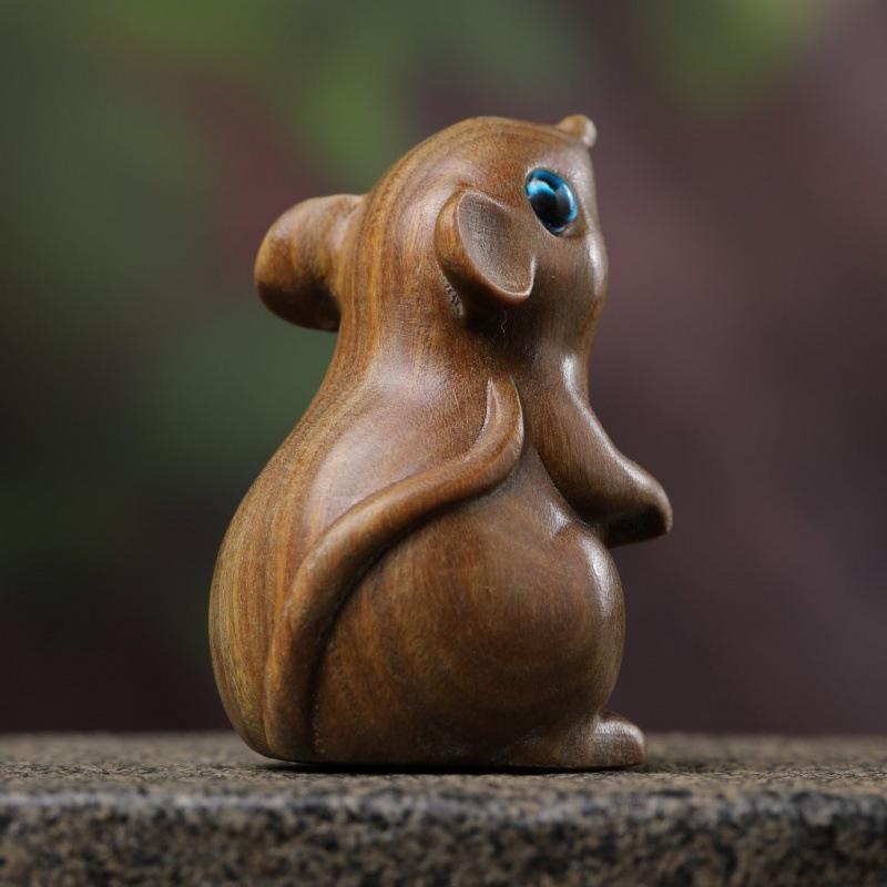 Simplistic Green Sandalwood Mouse Ornament: Zodiac Decor for Office