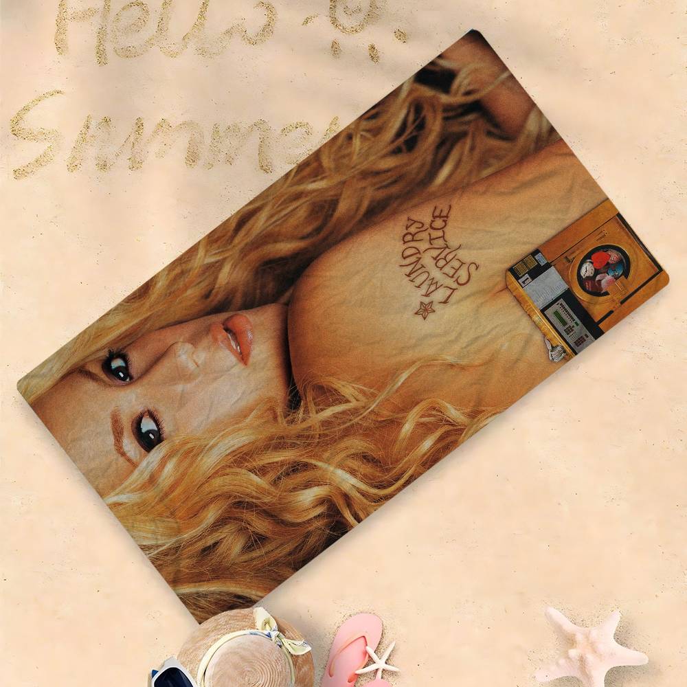 Pop Kültür Grafikleri Shakira Mikrofiber Plaj Havlusu Emici Hızlı Kuruyan Yumuşak Yoga Yüzme Tatil Köyü Dağ Tırmanışı Havlusu