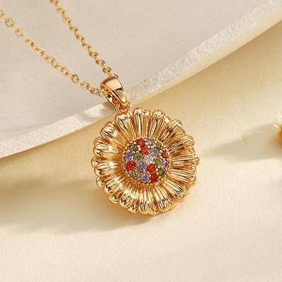 Gold Daisy Pendant Sunflower Necklace - Women's Clavicle Chain