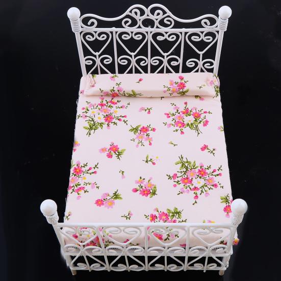 Dollhouse Bed European Style Accessories Metal Mini Double Bed Props Supplies