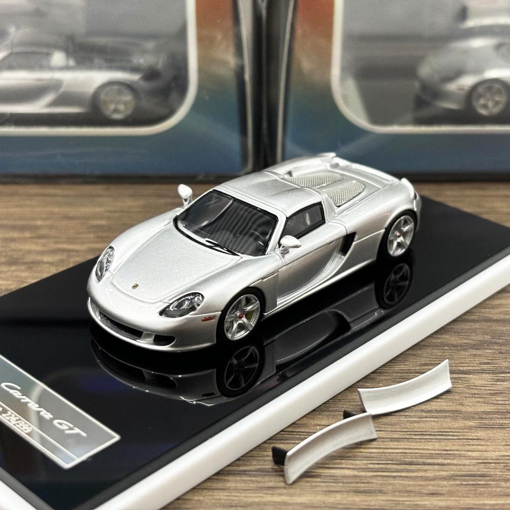 YM MODEL 1:64 Carrera GT Resin Car Toy Die Casting Metal Model Series Boy Christmas Gift