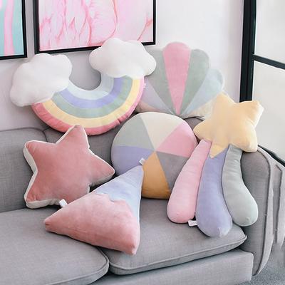 Textil do obýváku a jídelny – Dekorativní polštáře