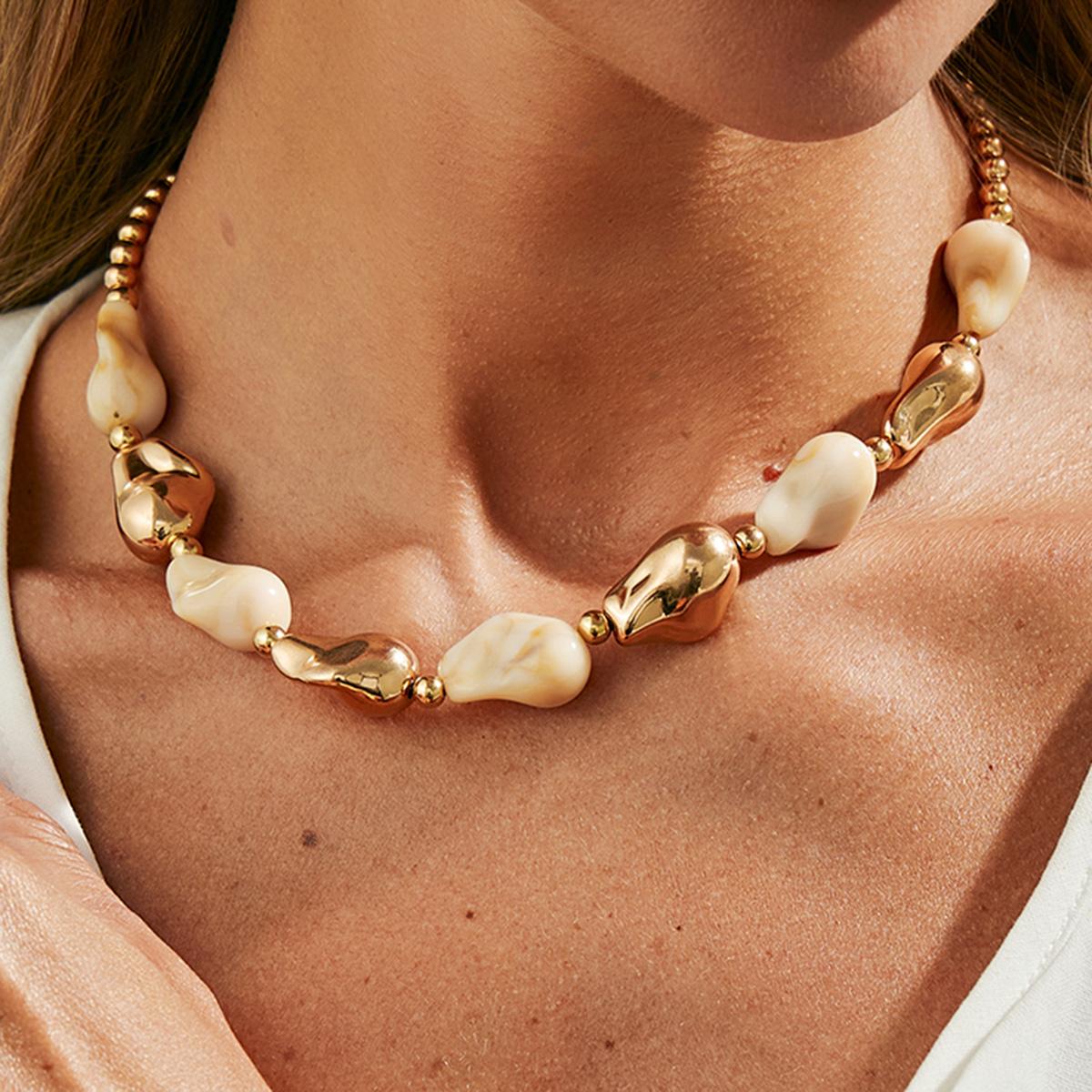 

SHIXIN 7 Styles Elegant Resin Water Drop Beaded Choker Necklace for Women Boho Irregular Acrylic Short Necklace Clavicle Chain