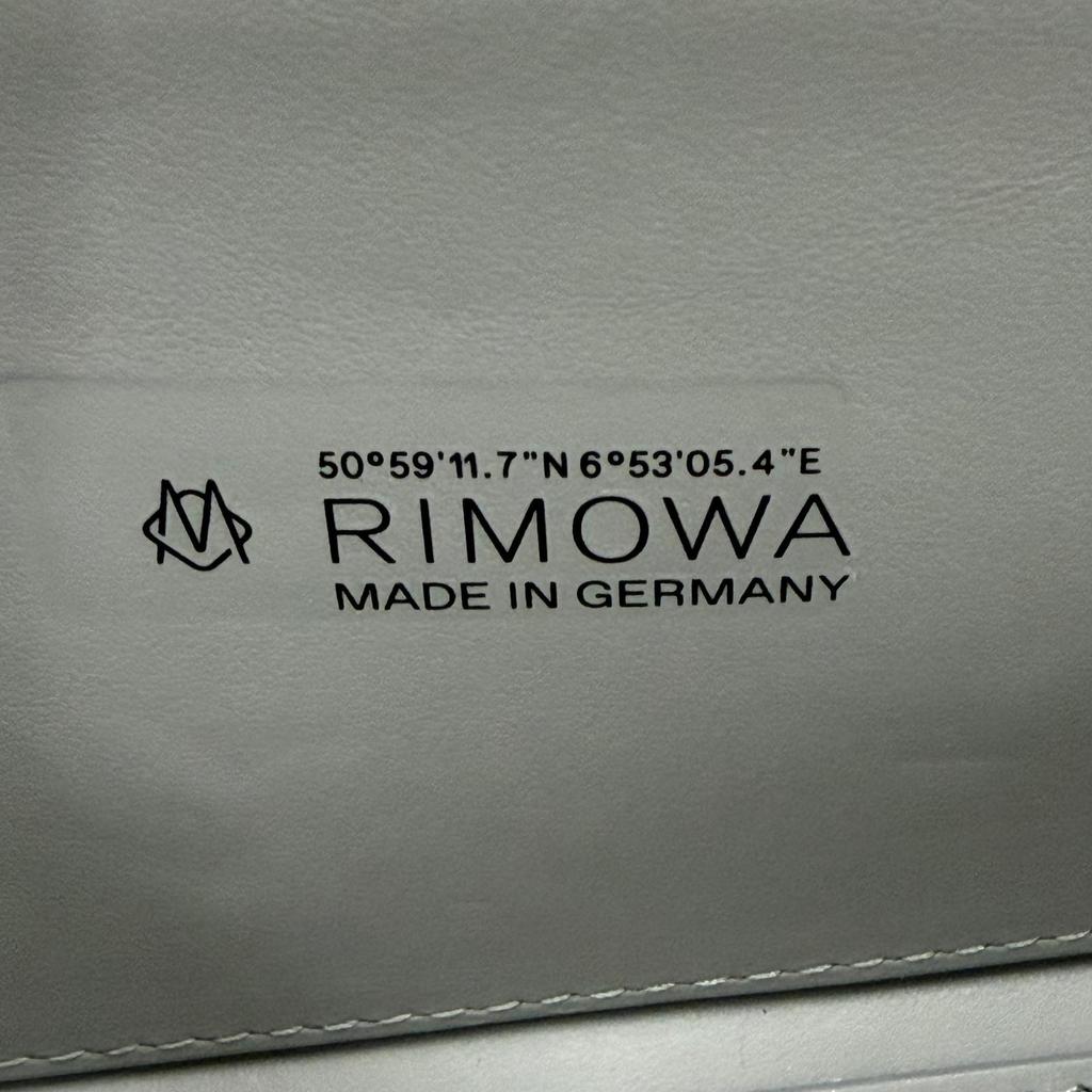 Excellent RIMOWA Shoulder Bag personal white Polycarbonate mens 89011660 Used