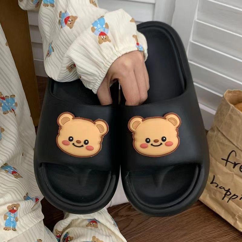 Fashion Sabot Kawaii Slides Bathroom Women's Slippers and Ladies Sandals Top Designs Cheap Liquidation Summer 2025 Slip-resistant Shoes
