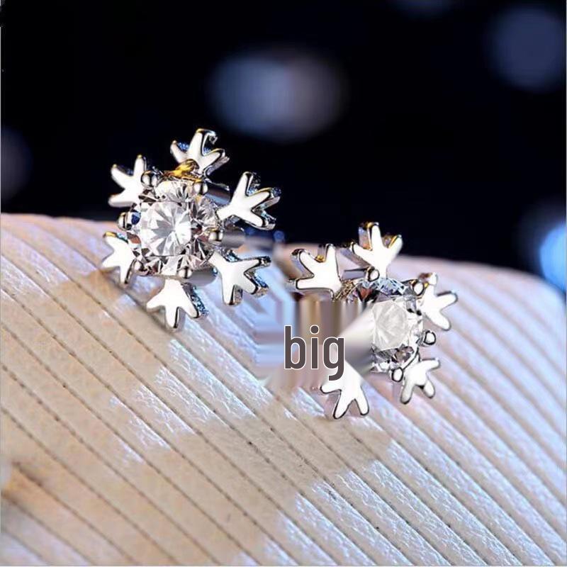 Korean Trendy Rhinestone Snowflake Stud Earrings - Simple, Creative Fashion for Women - Perfect Christmas Gift
