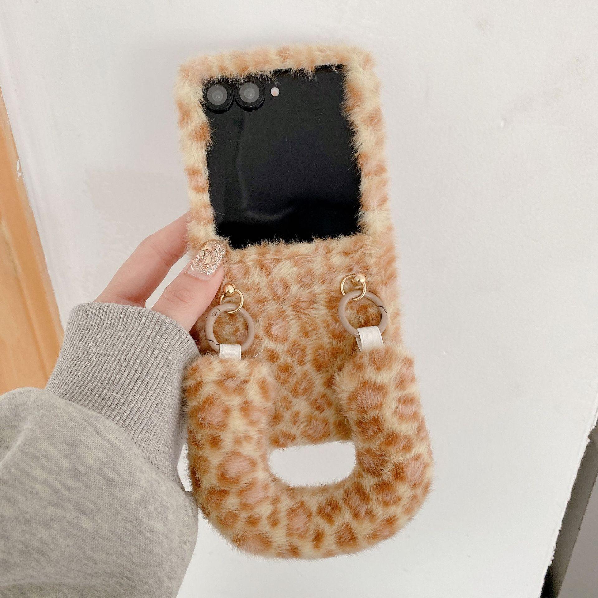 Phone Cases Samsung, Plush Leopard Print Folding Phone Cases with Hand Straps samsung zflip7