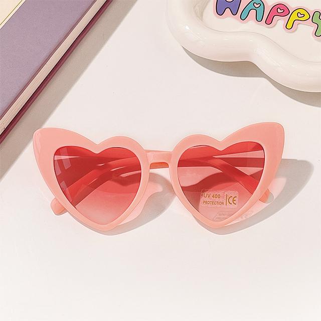 Classic Girls Boys Sunglasses Kids Cute Heart Sunglasses Children Summer Outdoor Lovely Personality Street Shooting Sunglasses
