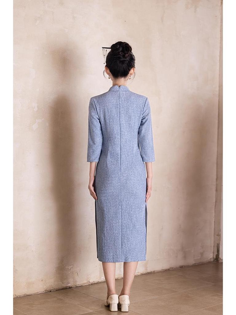 2025 Autumn New Embroidered Knitted Cheongsam Dress - Slim Fit, Retro Chinese Style for Women & Girls