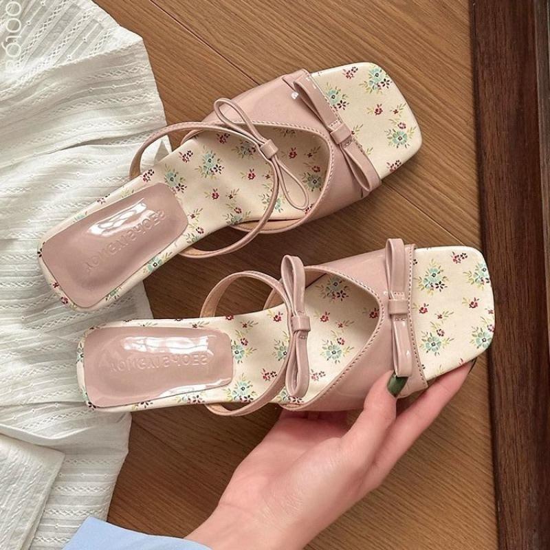 Sweet simple wedge heel slippers for women in the summer of 2025 new butterfly bow fashion versatile open toed lazy shoes