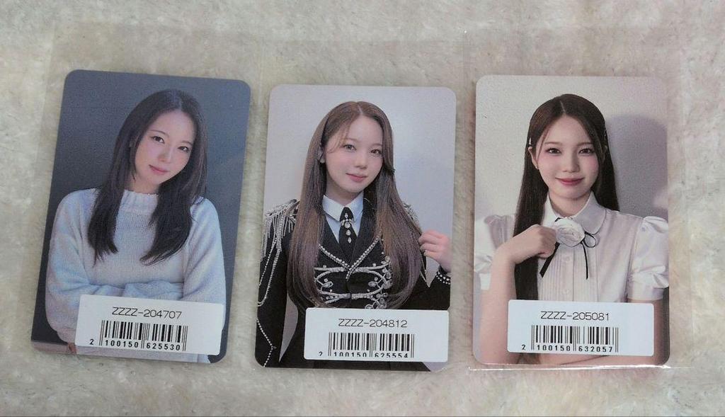 [USED] NiziU AWAKE LOVE LINE Lucky Doll Trading Card Photo Card Ayaka