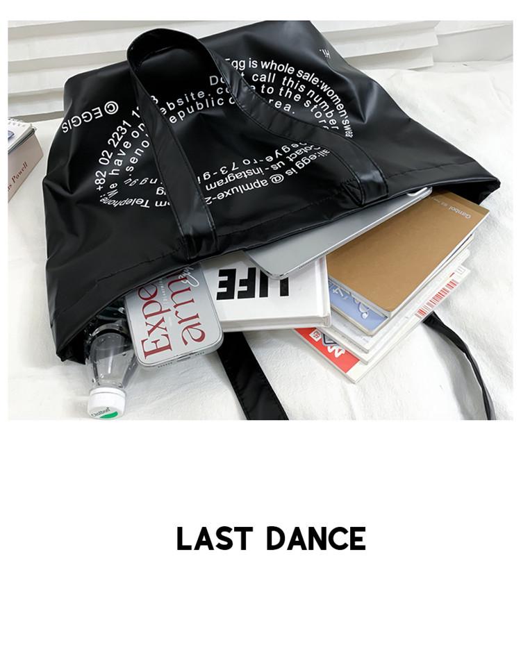 Srebrna Torba Tote o Dużej Pojemności: Wszechstronna Moda na Dojazdy