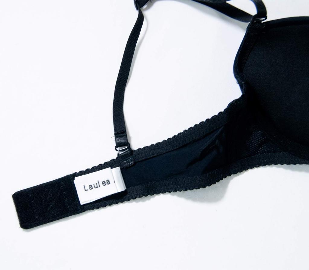 Laurea Core Core Seamless Bra and Panty Set Women's (Black, D70)