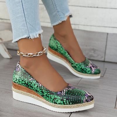 Fashion Women's Snake Print Pumps Shallow Mouth Lightweight Casual Shoes Woman Pointed Toe Wedge Single Shoes Spring Autumn Loafers 2024