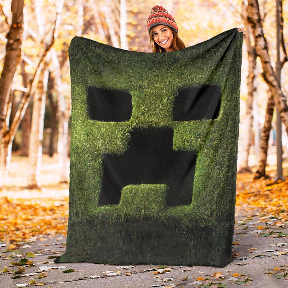 1pc Pixel gameSkull Theme Design Flannel Blanket - 3D Printed Soft Warm, All-Season Lightweight Throw for Camping Travel Bed-080710